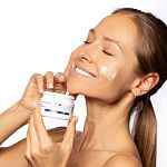 Фото Увлажняющий крем с ниацинамидом и цинком для жирной кожи, 50 мл 8