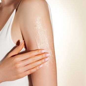 Фото Сахарный скраб для тела с ароматом теплой ванили, 300 г 4