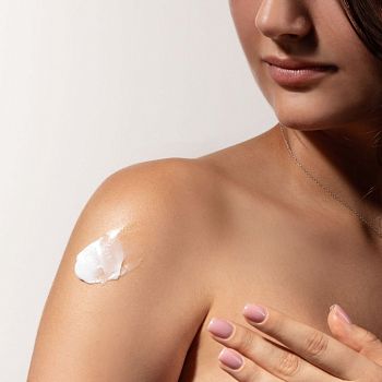 Фото Увлажняющий крем для тела с мочевиной, 460 мл 6