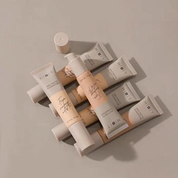 Фото Тональная основа с эффектом матового покрытия, 06, 30 мл 5