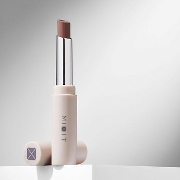 Фото Помада-бальзам для губ, 06, 3 г 6