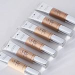 Фото Тональная основа с эффектом сияния, 02, 30 мл 4