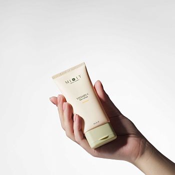 Фото Увлажняющий крем для лица с витамином С, 50 мл 5