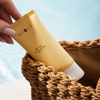 Фото Солнцезащитный крем-флюид для лица SPF 50, 50 мл 3