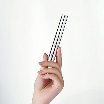 Фото Ухаживающий гель для фиксации бровей, 7 мл 4