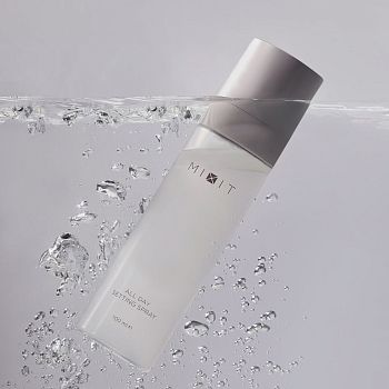 Фото Фиксирующий спрей для макияжа, 100 мл 4