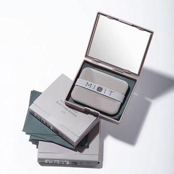 Фото Набор матирующих салфеток с двумя рефилами 4