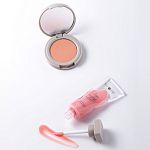 Фото Набор с блеском для губ и румянами 3