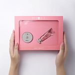 Фото Набор с блеском для губ и румянами 4