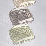 Фото Массажная расческа бежевая 4